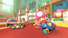 任天堂 Switch 的新视频显示一名男子在马桶上玩《马里奥赛车 8》